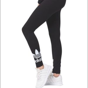 ADIDAS TREFOIL LEGGINGS!!
